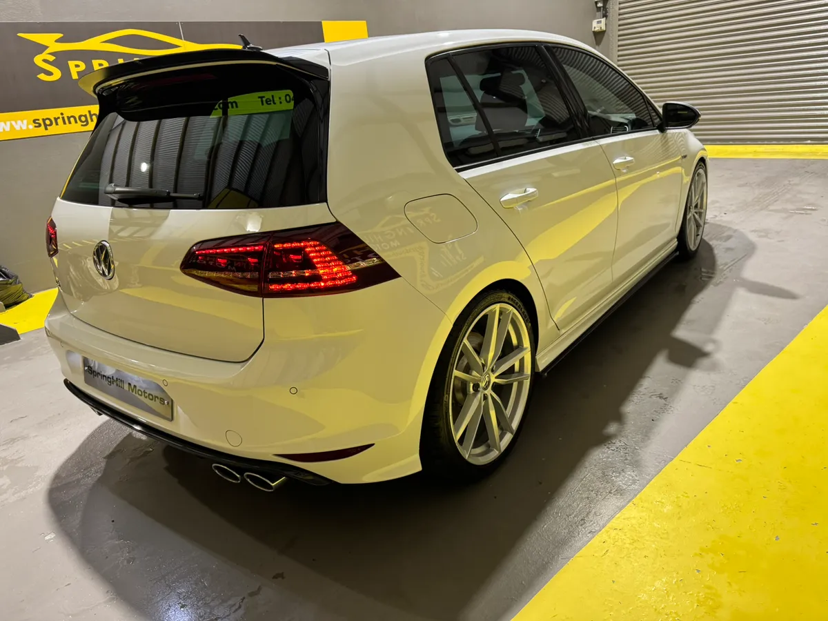 2016 Volkswagen Golf R 2.0Tsi 300BHP 4 Motion Auto - Image 4