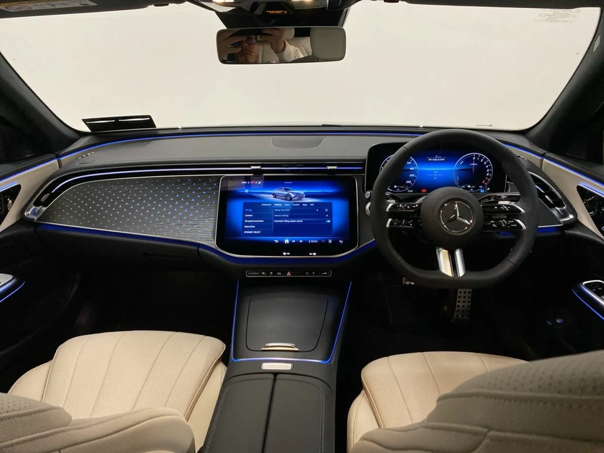 Mercedes-Benz E-Class E 300 E AMG EDITION PLUS | - Image 4
