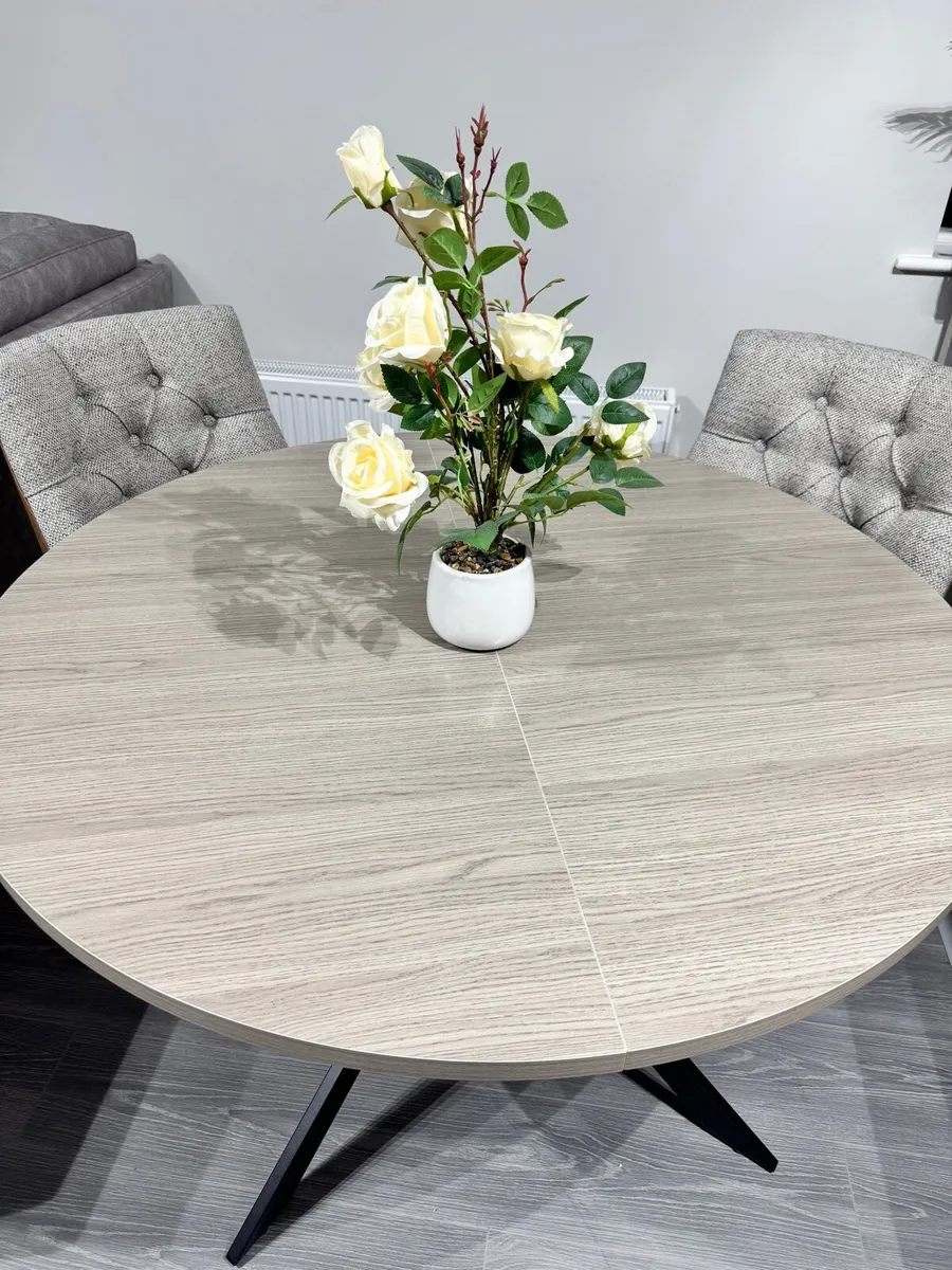 Oak Extending Round Dining Table - Image 2