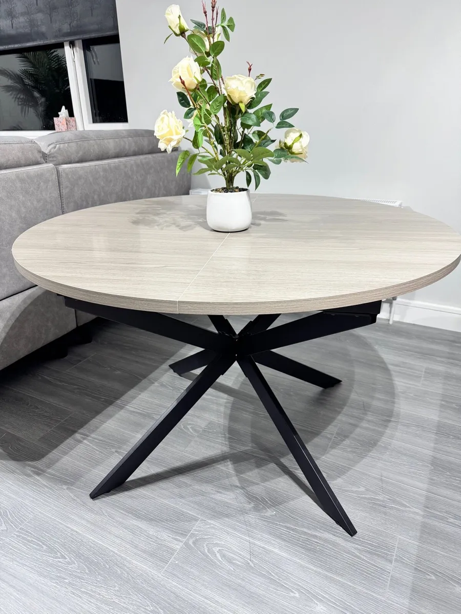 Oak Extending Round Dining Table - Image 1