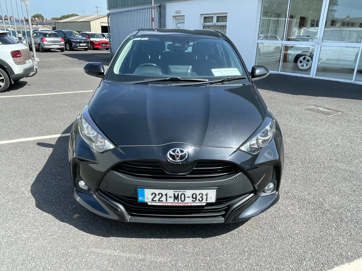 Toyota Yaris 1.0 Luna - Image 2