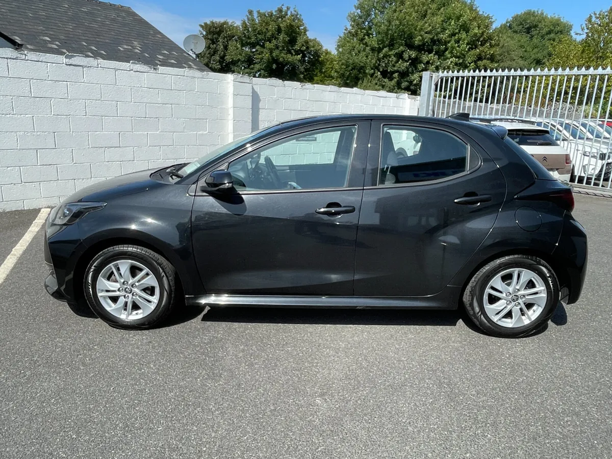 Toyota Yaris 1.0 Luna - Image 4