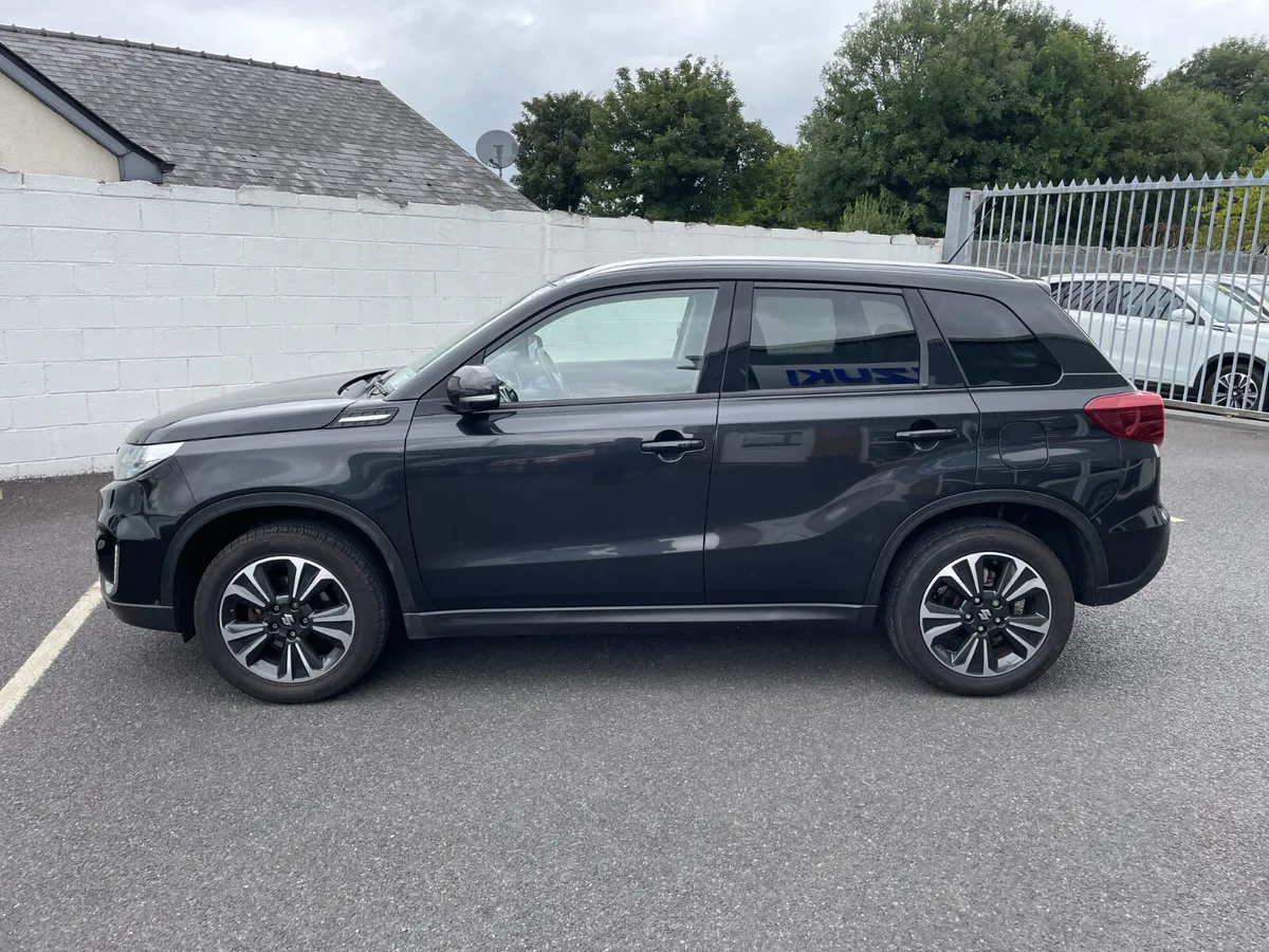 Suzuki Vitara SZ5 1.4 Hybrid SZ5 MT - Image 4