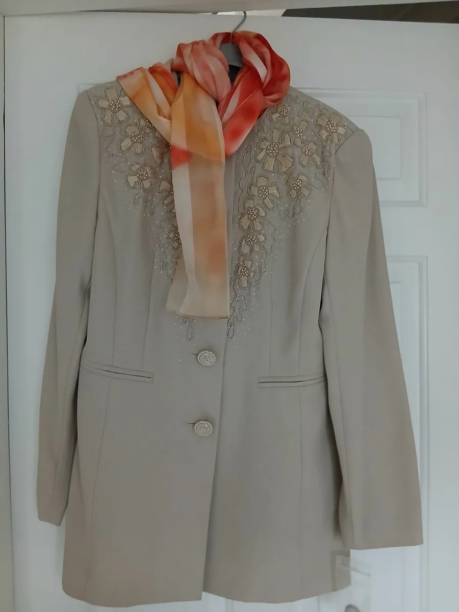 Ladies Suit (New) - Image 1