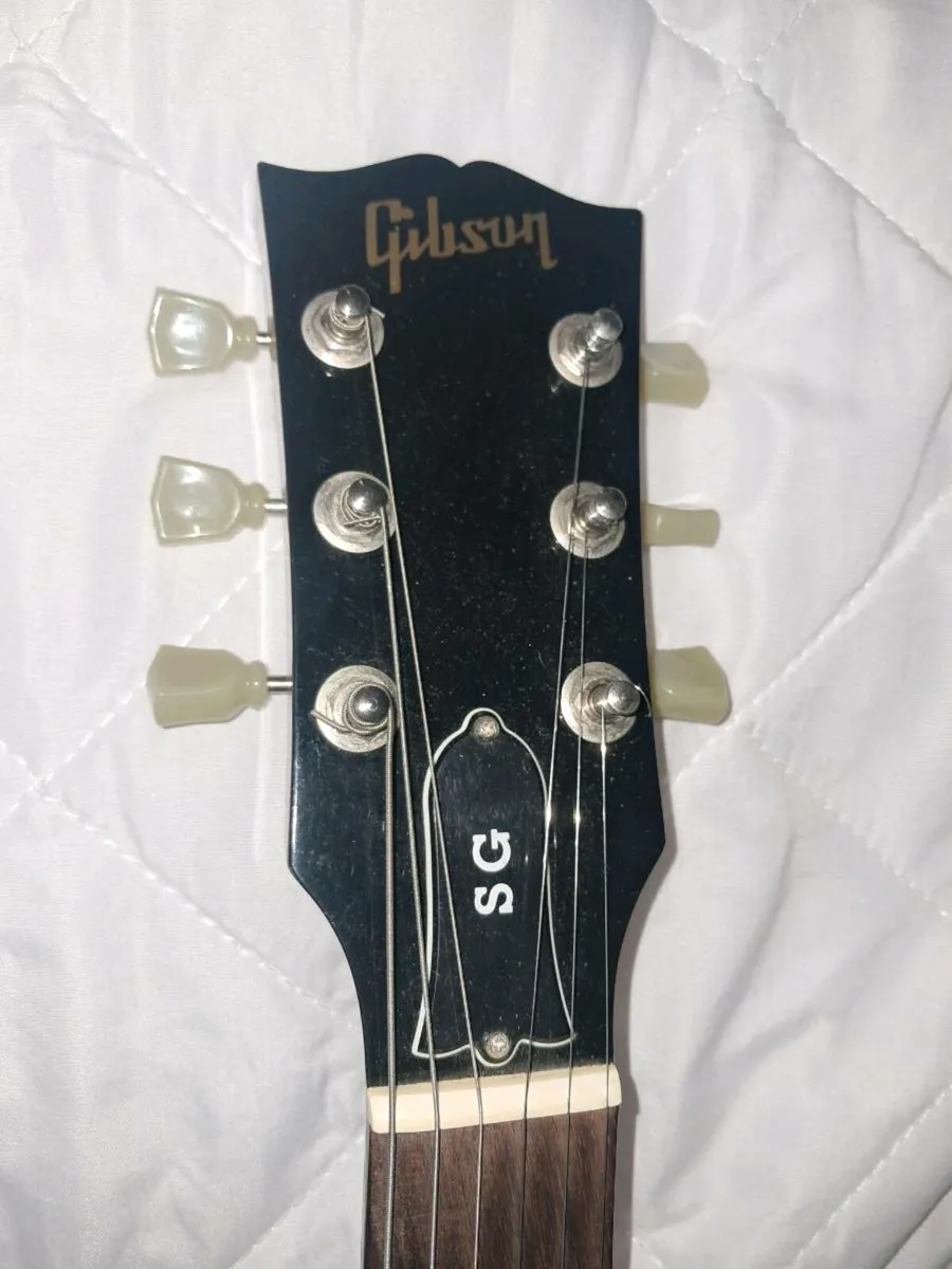 Gibson - Image 4