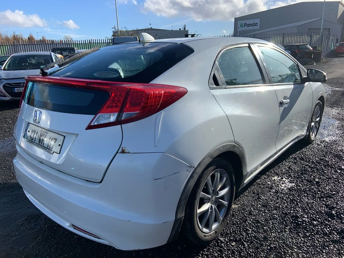 2013 Honda civic diesel - Image 4