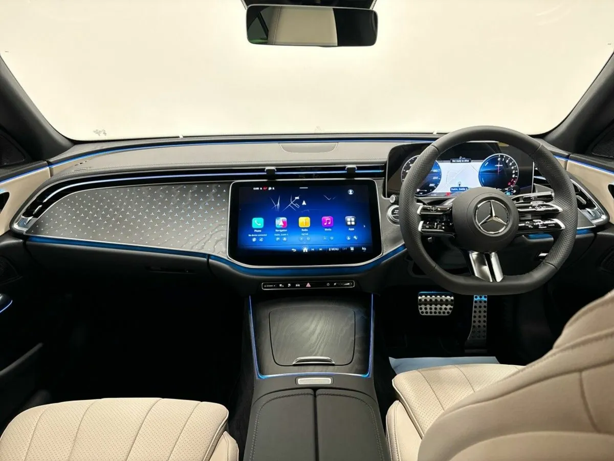 Mercedes-Benz E-Class E 300 e AMG Line | 360 degre - Image 3