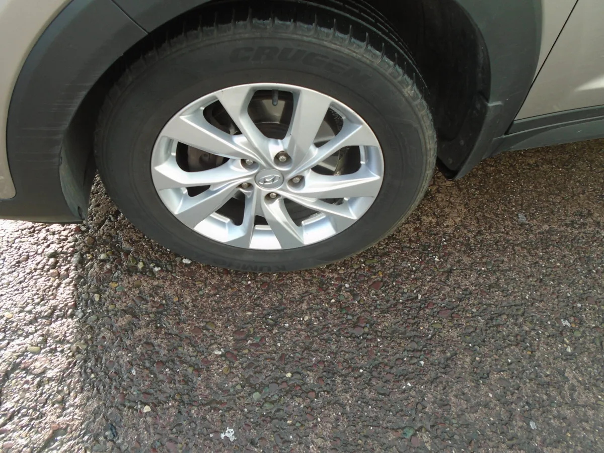 Hyundai Tucson 2019 Executive LOW Kms - Image 4