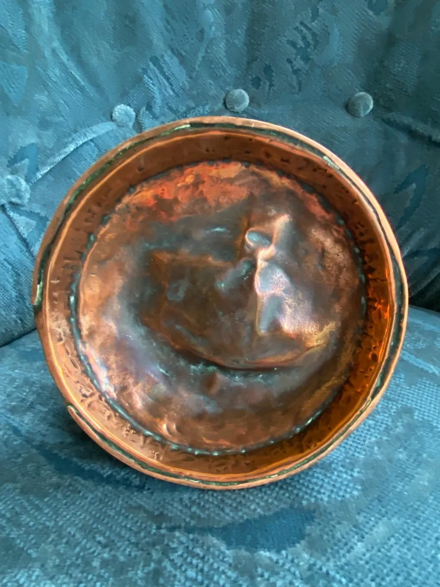 Antique Graduating Copper Jugs, Superb set - Image 4