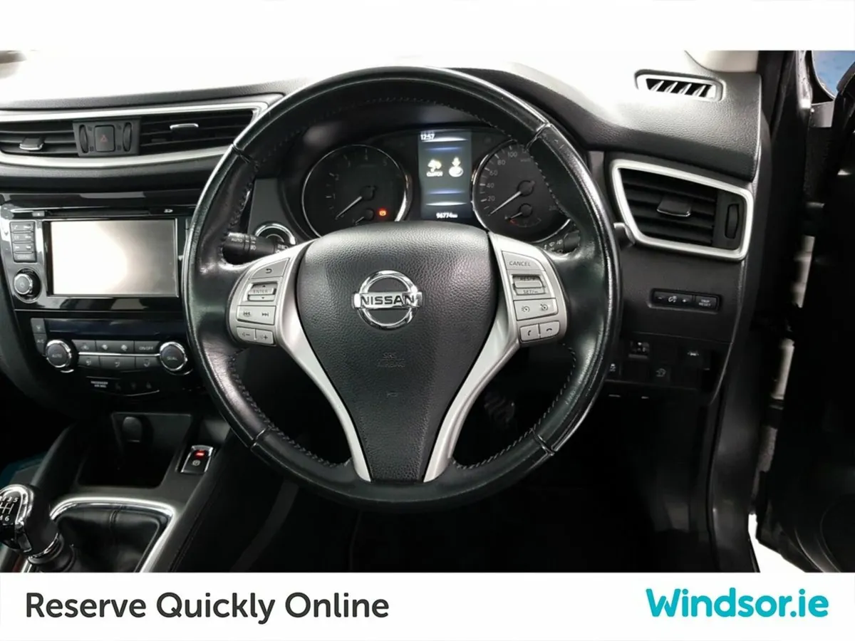 Nissan Qashqai 1.2 PET SV PREMIUM - Image 4