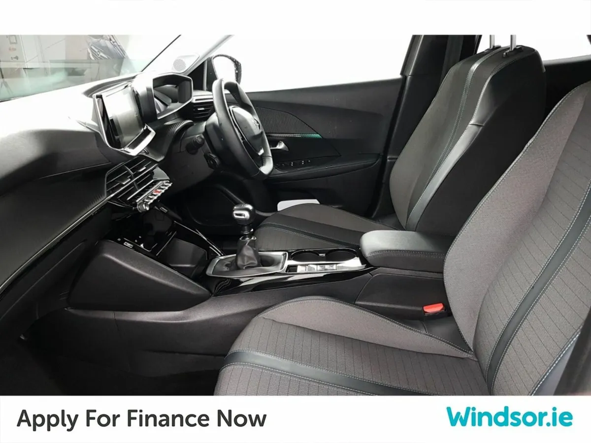 Peugeot 2008 1.2 Puretech 100bhp Allure - Image 4