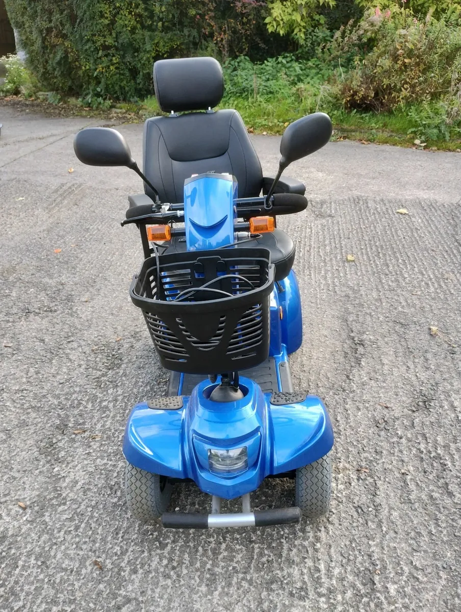 Mobility scooter - Image 1