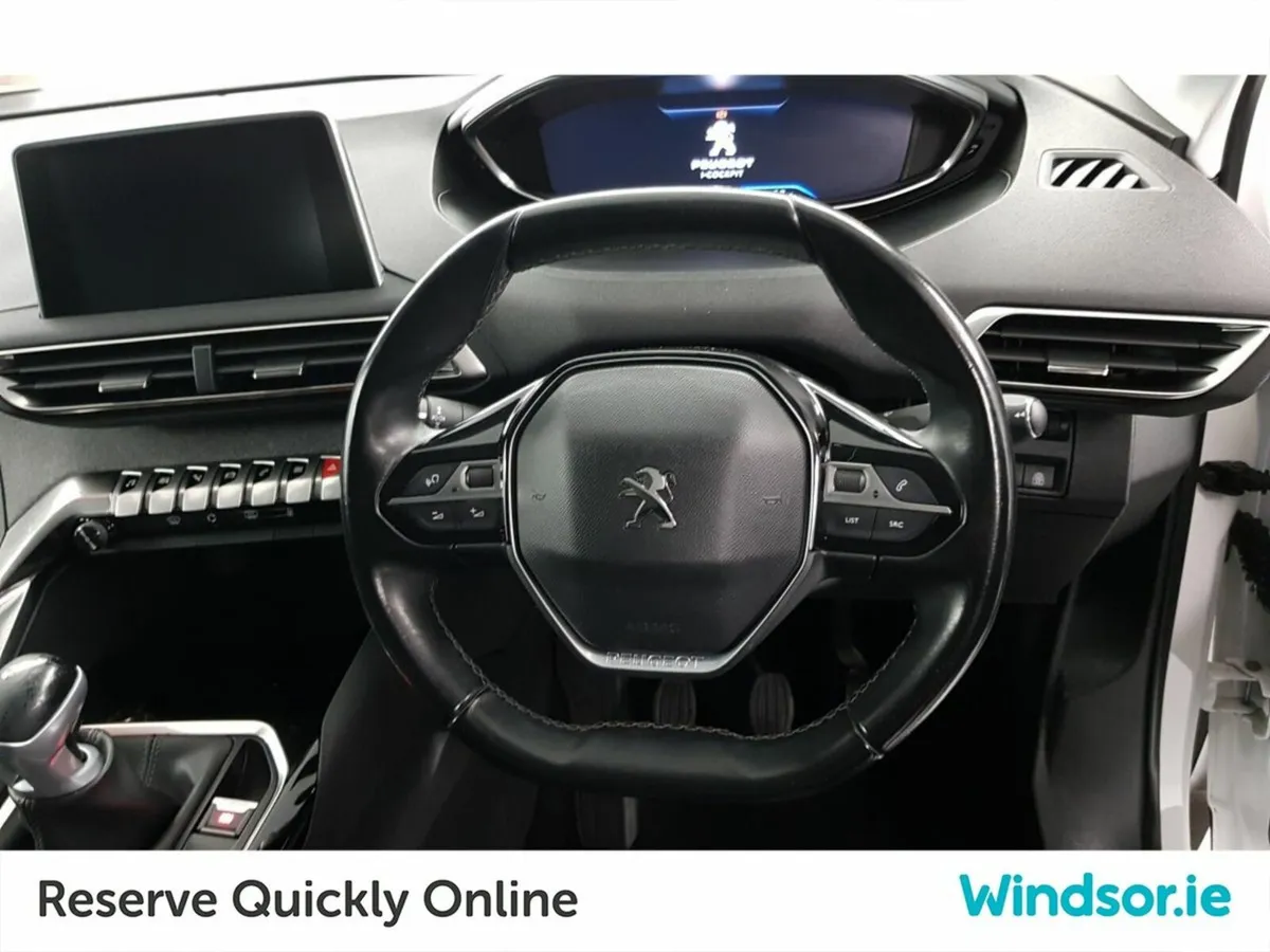 Peugeot 5008 1.2 PureTech 130bhp Allure - Image 4