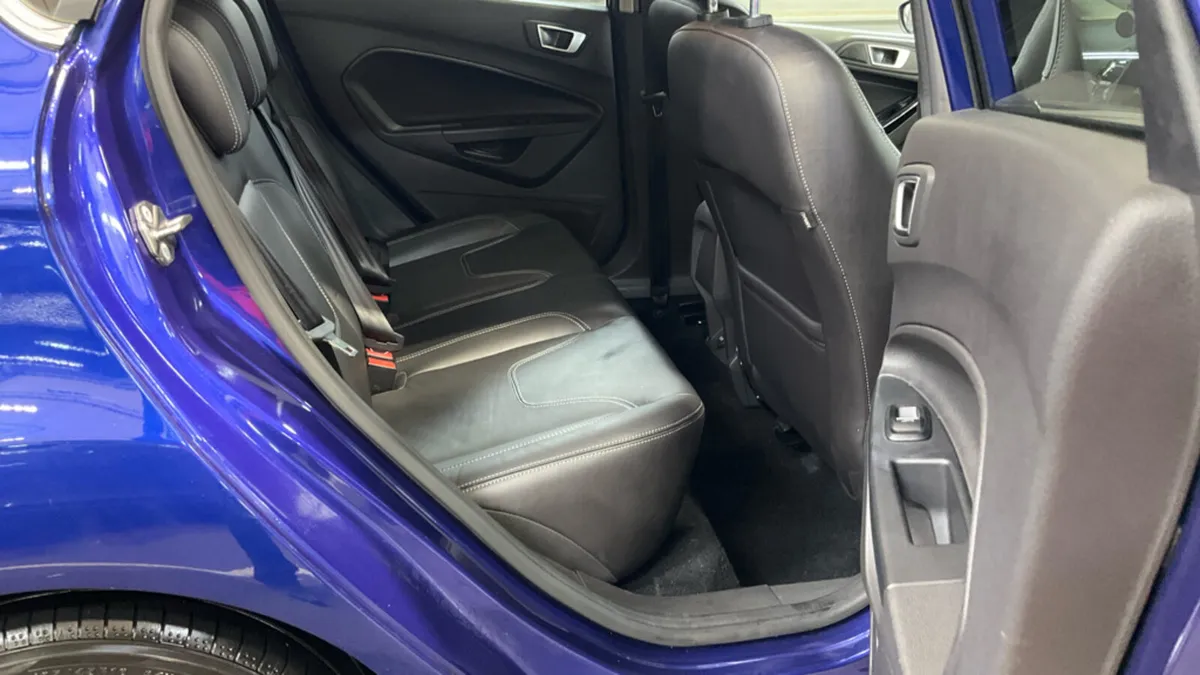 2015 Ford Fiesta TITANIUM X 1.0 Petrol - Image 4