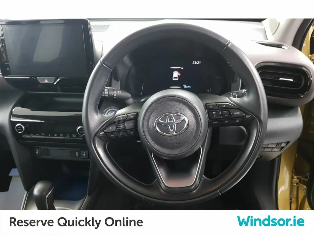 Toyota Yaris Cross 1.5 Hybrid Sol - Image 4