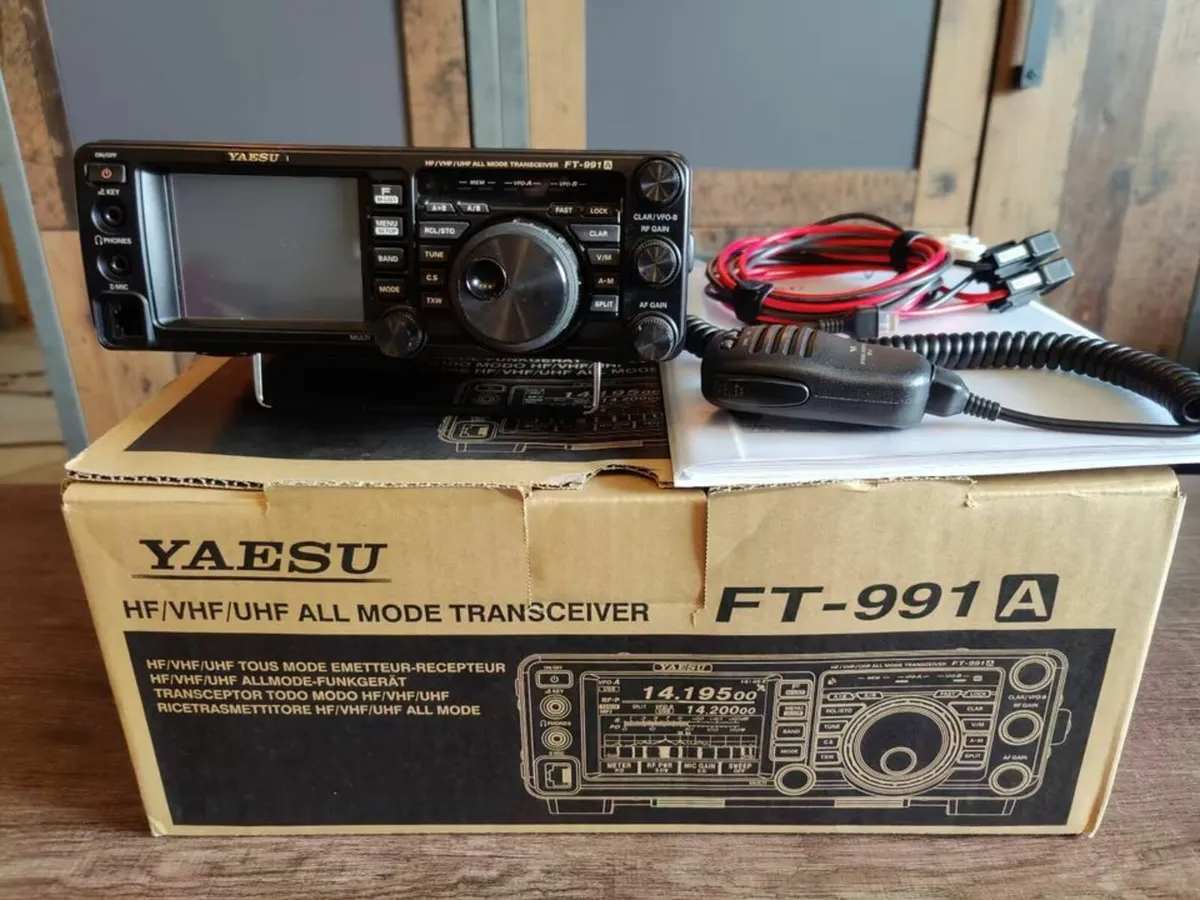 Yaesu FT-991A Radio Transceiver Full Set - Image 1