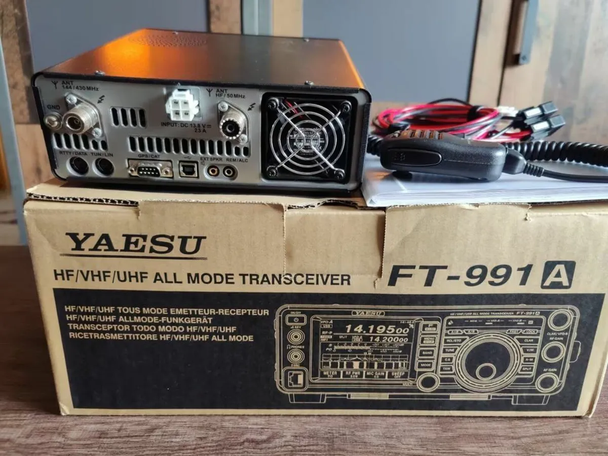 Yaesu FT-991A Radio Transceiver Full Set - Image 3