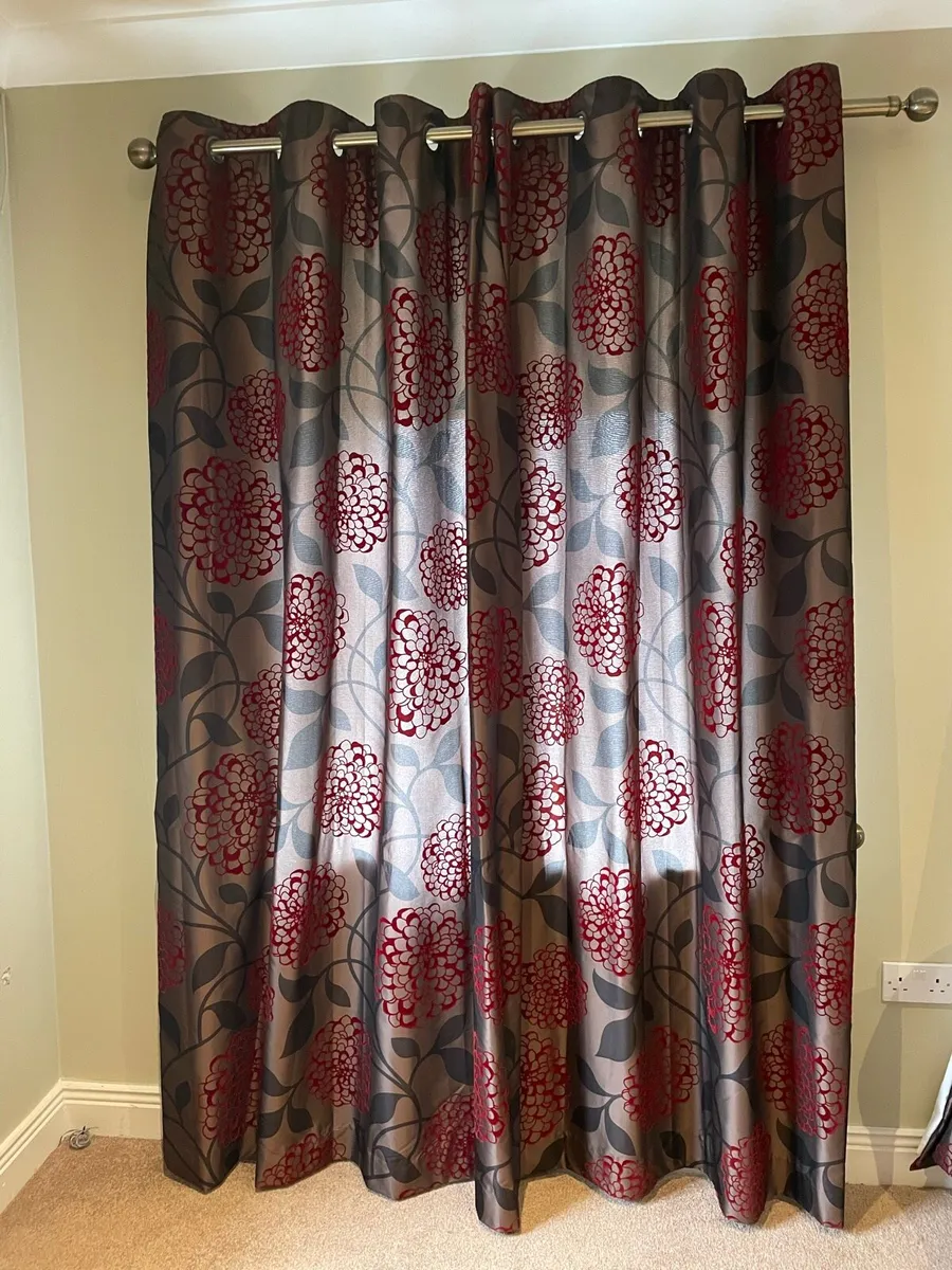 3 sets of Curtains - Image 1