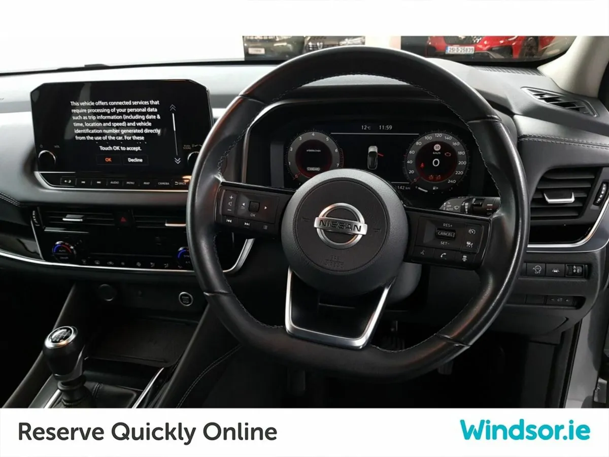 Nissan Qashqai 1.3 PET MILD HYBRID SV PREMIUM - Image 4