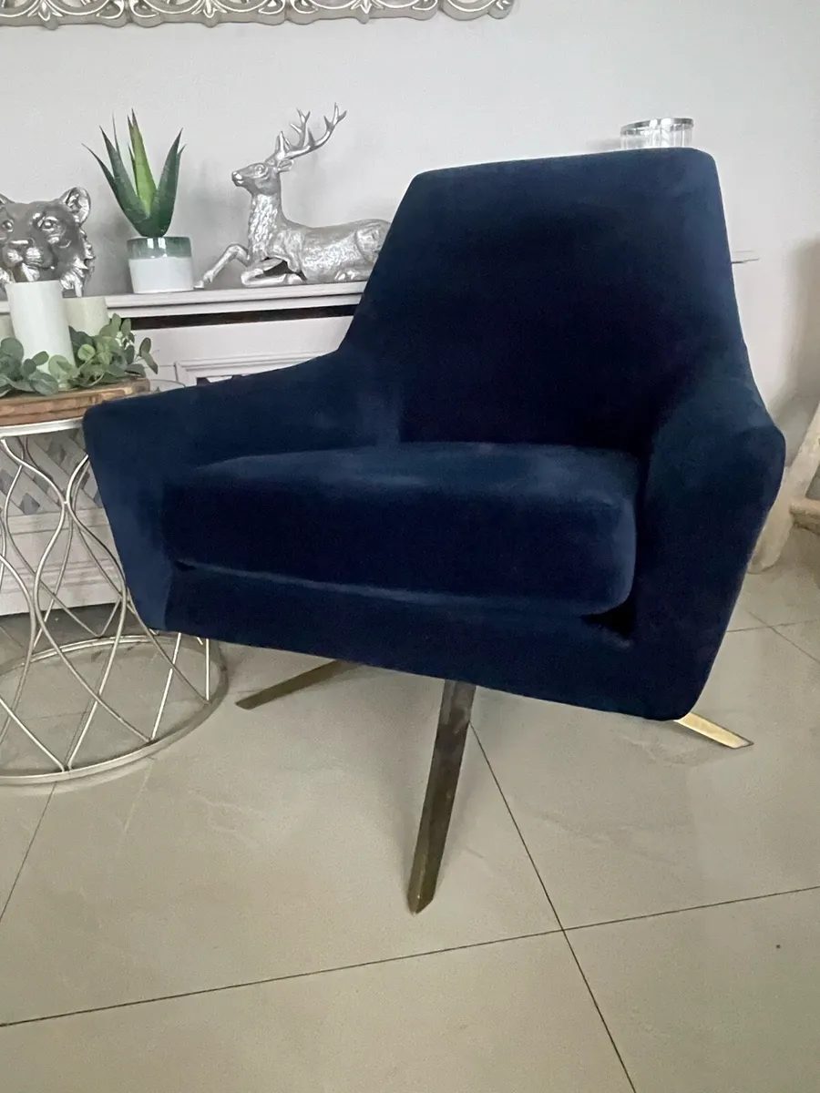Navy velvet swivel chair - Image 1