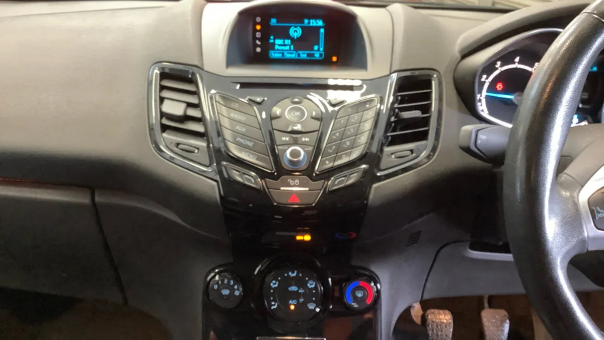 2015 Ford Fiesta 1.0 Petrol ZETEC - Image 2