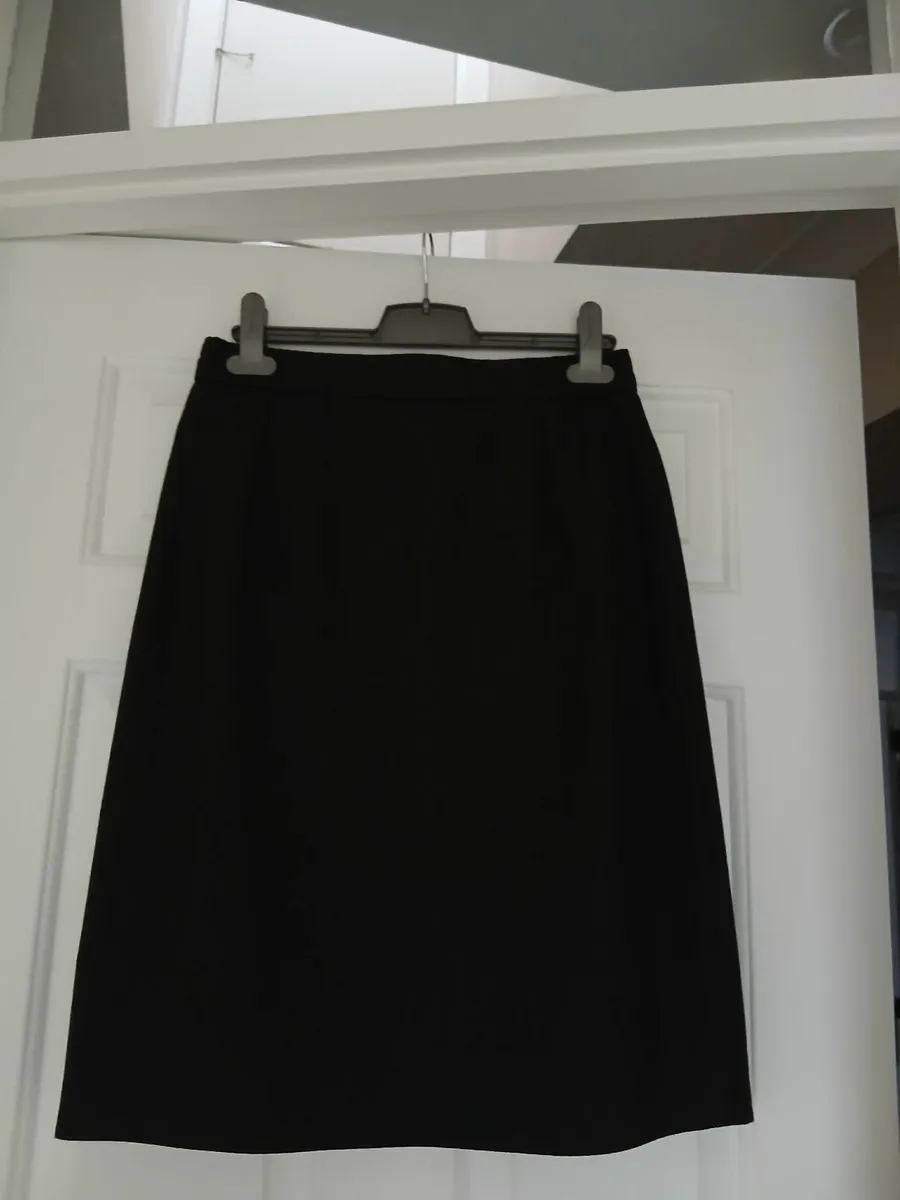 Ladies Suit (Size 12) - Image 2