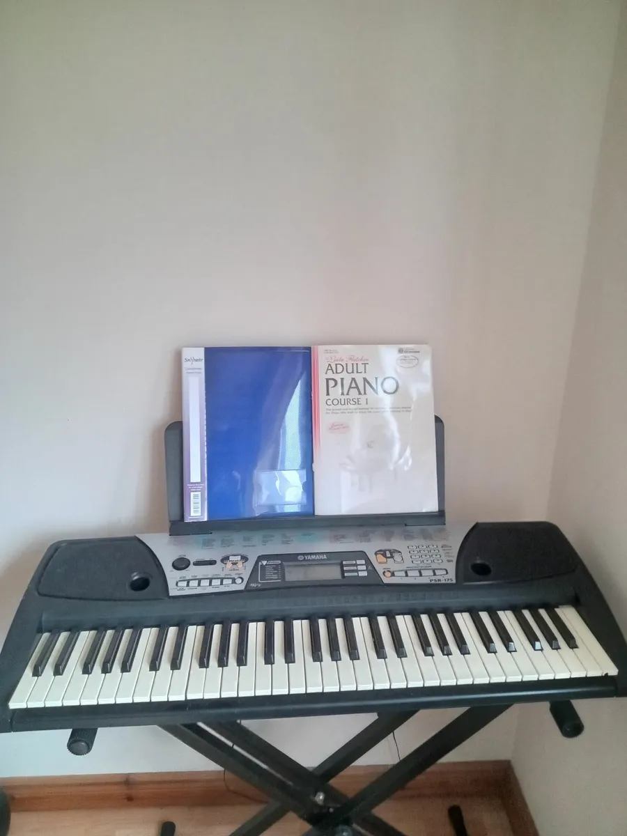 Keyboard Piano - Image 1