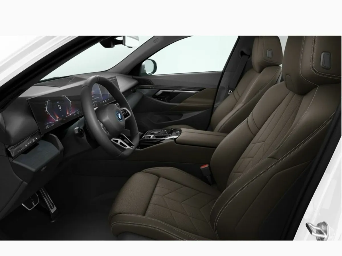 BMW 5-Series 530e M Sport - Image 4
