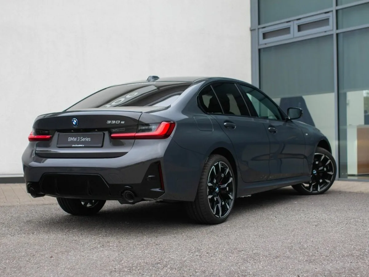 BMW 3-Series 330e M Sport Pro - Image 2