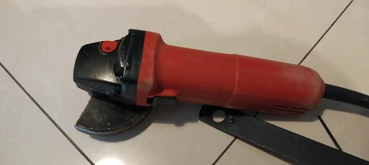 Hilti DAG 115-S Grinder 110v - Image 3