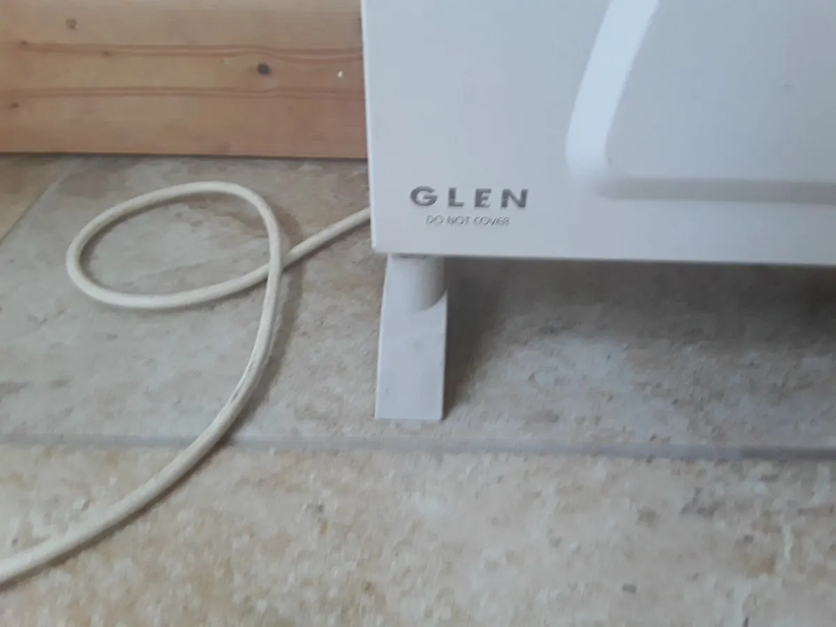 Electric heater new condition - Image 3