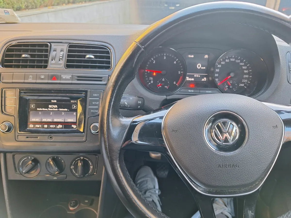 Volkswagen Polo 2015 - Image 4