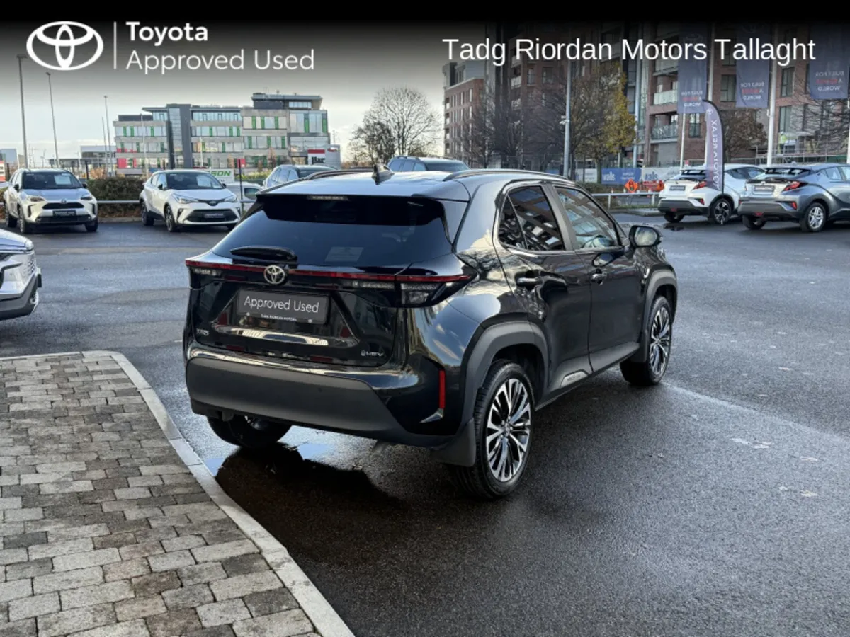 Toyota Yaris Cross SOL - Image 2