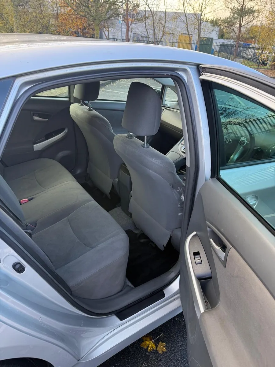 Toyota Prius - Image 4