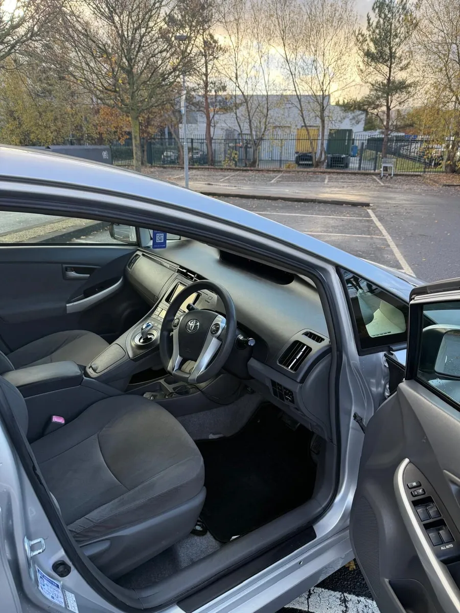 Toyota Prius - Image 3
