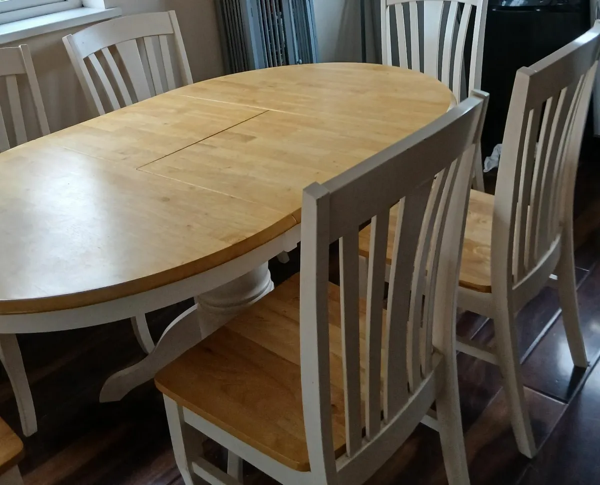 Table and 6 chairs - Image 4