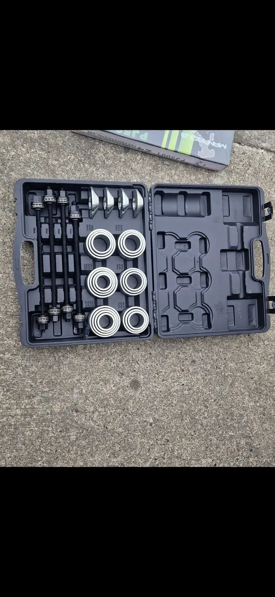 Germany 🇩🇪 garages tools - Image 4