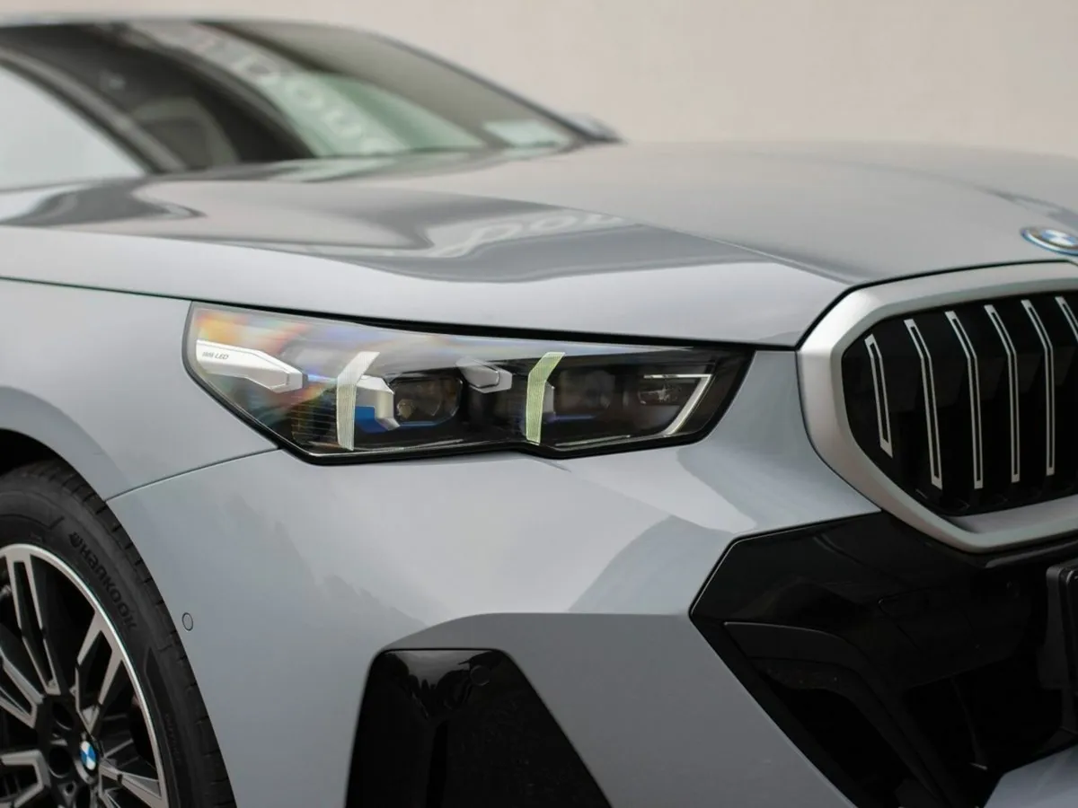 BMW 5-Series 530e M Sport - Image 3