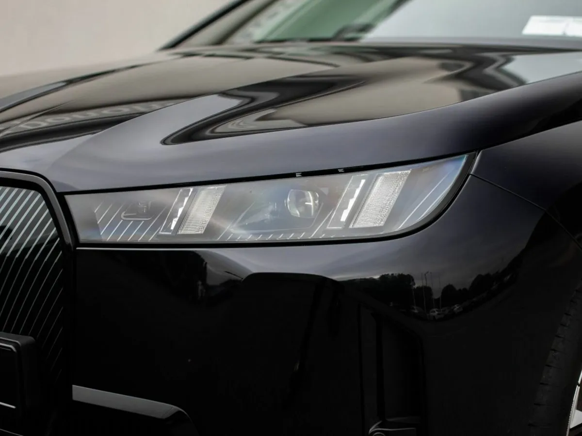 BMW iX xDrive45 M Sport - Image 3