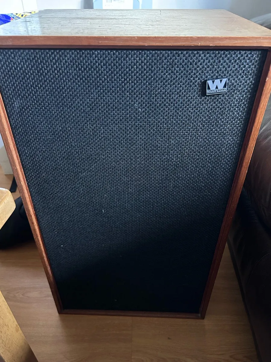 A Pair Of Wharfedale Dovedale 3 Speakers - Image 2