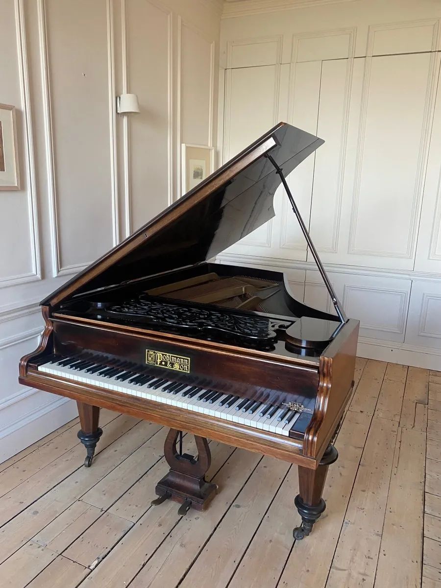 Grand Piano in Mint Condition - Image 2