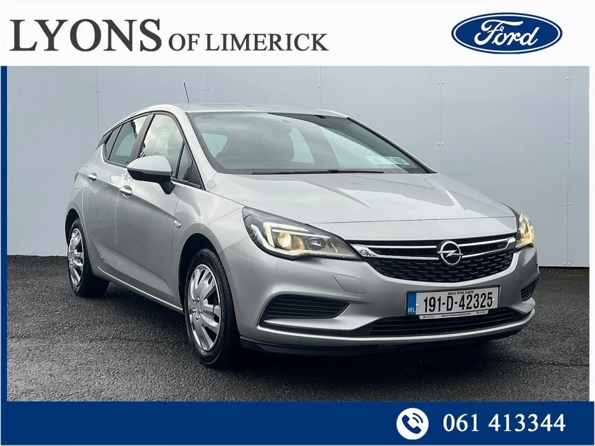 Opel Astra 1.0i Turbo (105PS) S/S 120 YEAR EDITION - Image 1