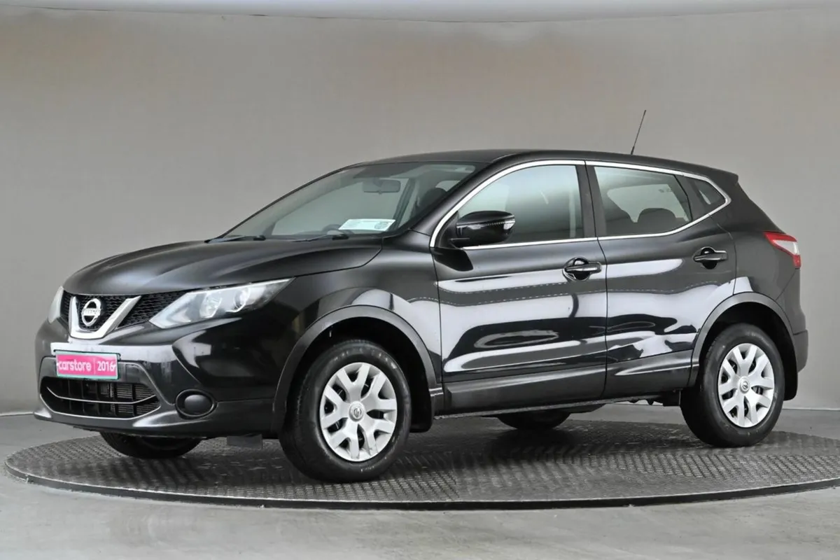 Nissan Qashqai 1.2 PET XE 6SPD **LOW MILEAGE** - Image 4