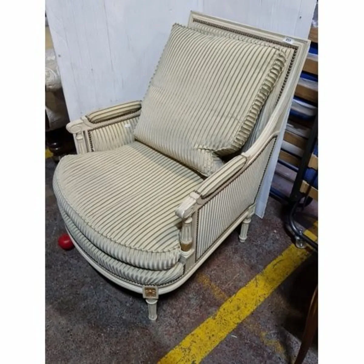 Furniture-Designer-Vintage-Antiques-Table-Chairs - Image 3