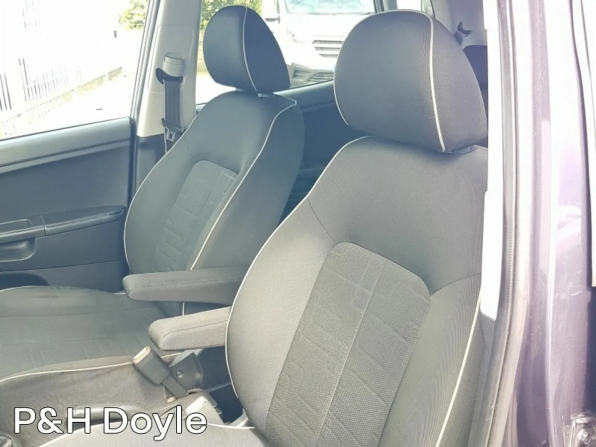 Kia Venga EX - Image 4