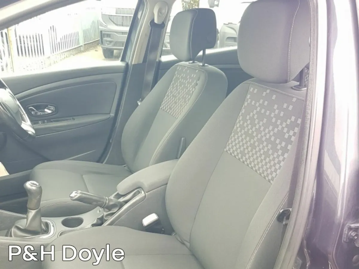 Renault Megane DYNAMIQUE - Image 4