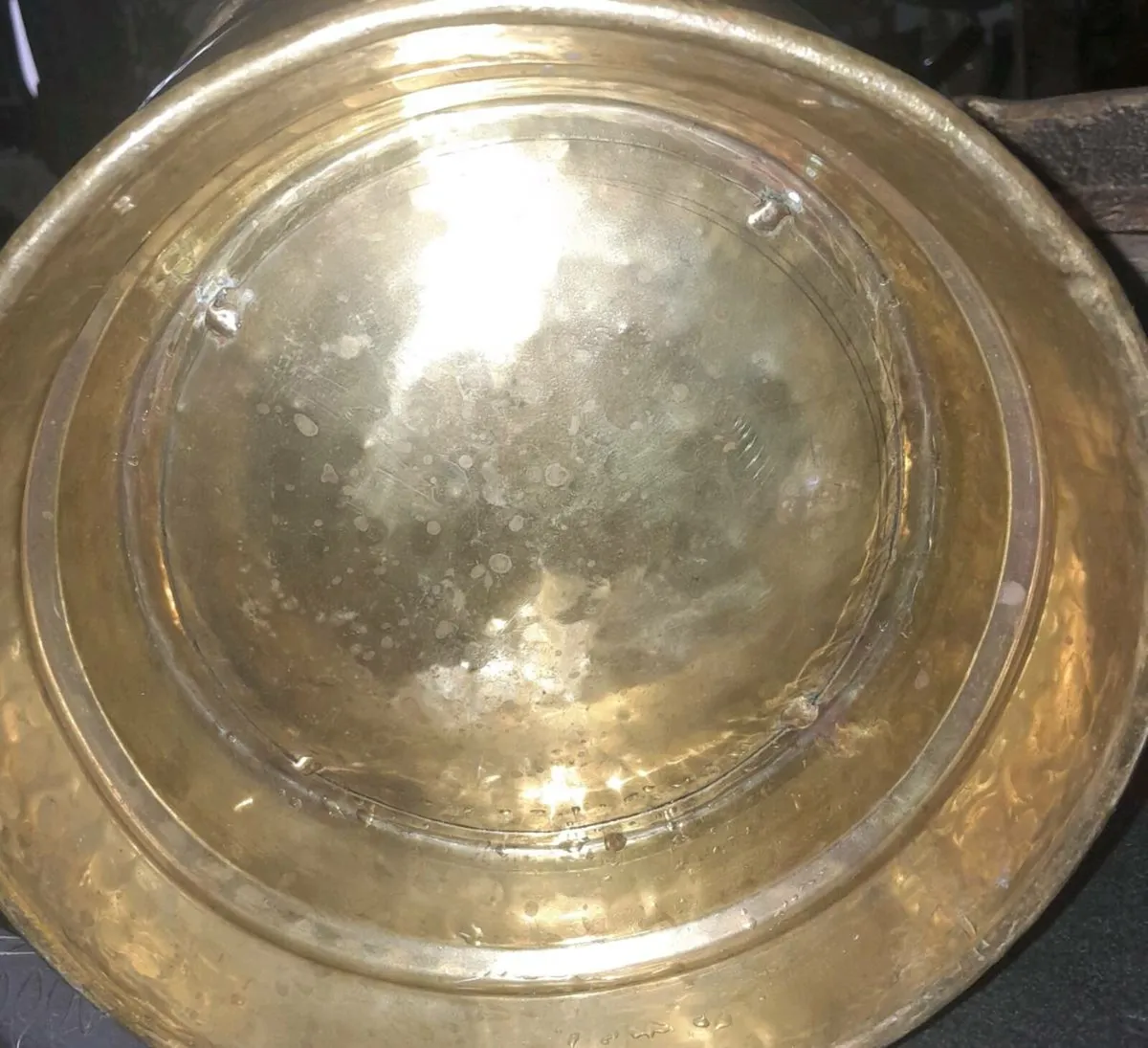 Strong  antique brass coal scuttle - Image 3