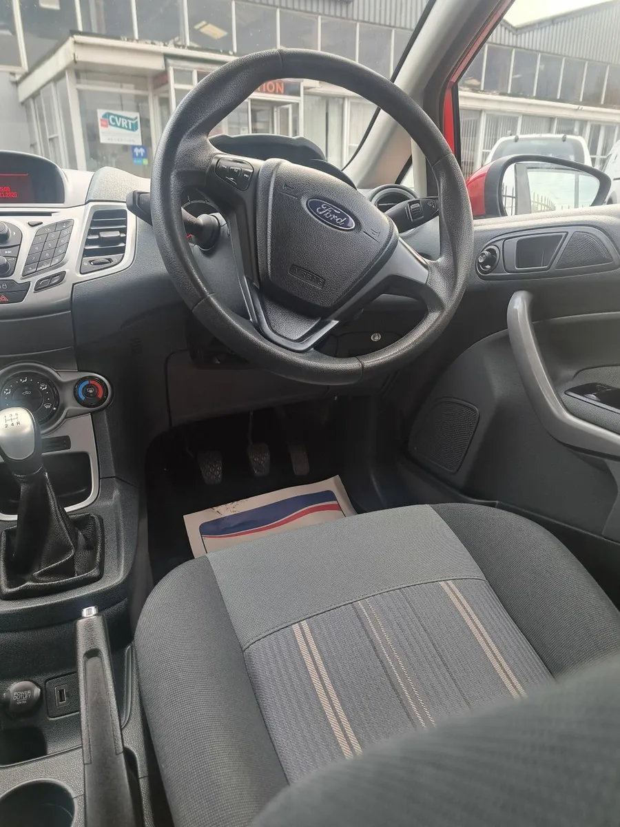 Ford Fiesta 2009 - Image 4