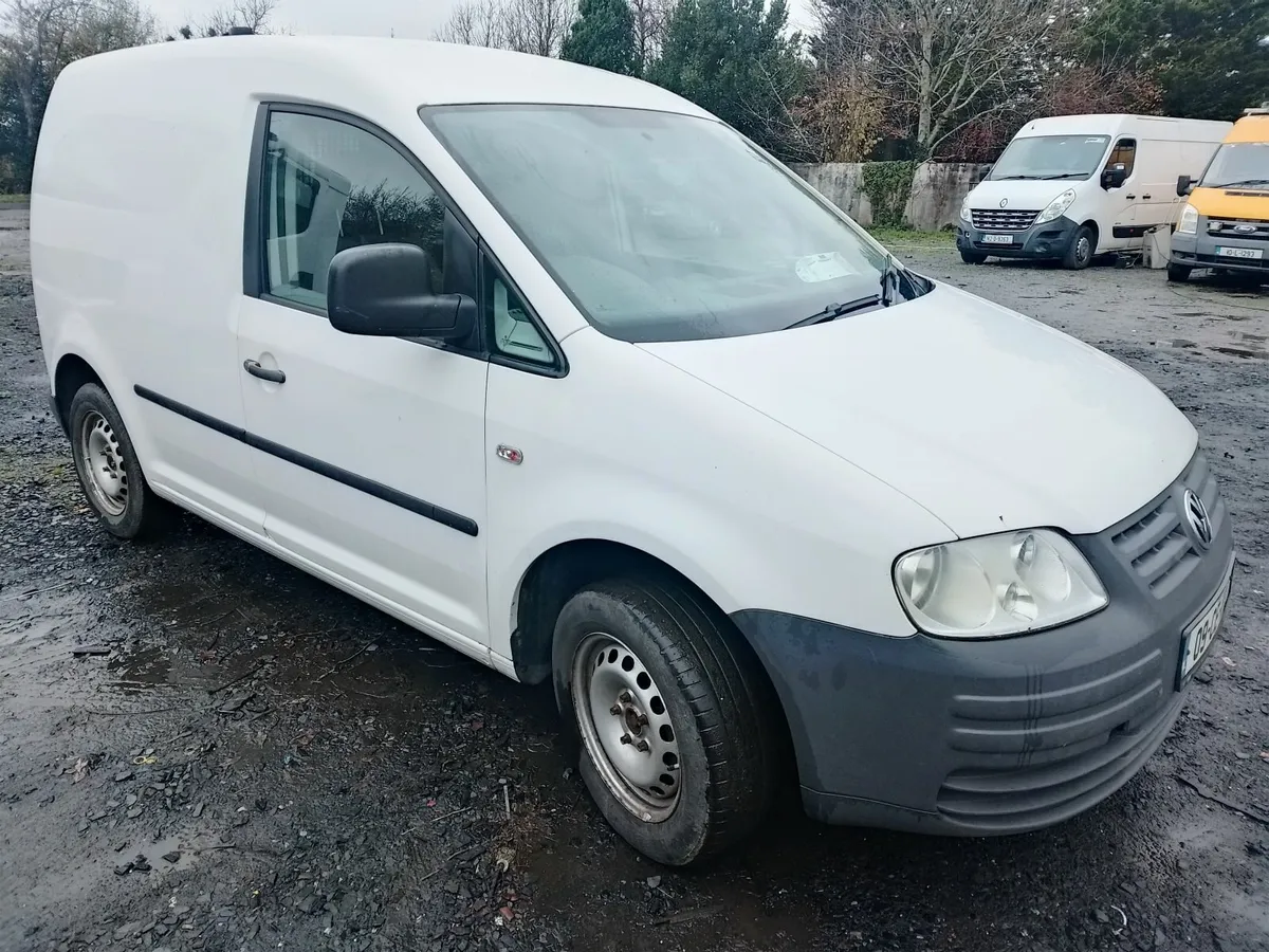 Volkswagen Caddy 2009 - Image 2