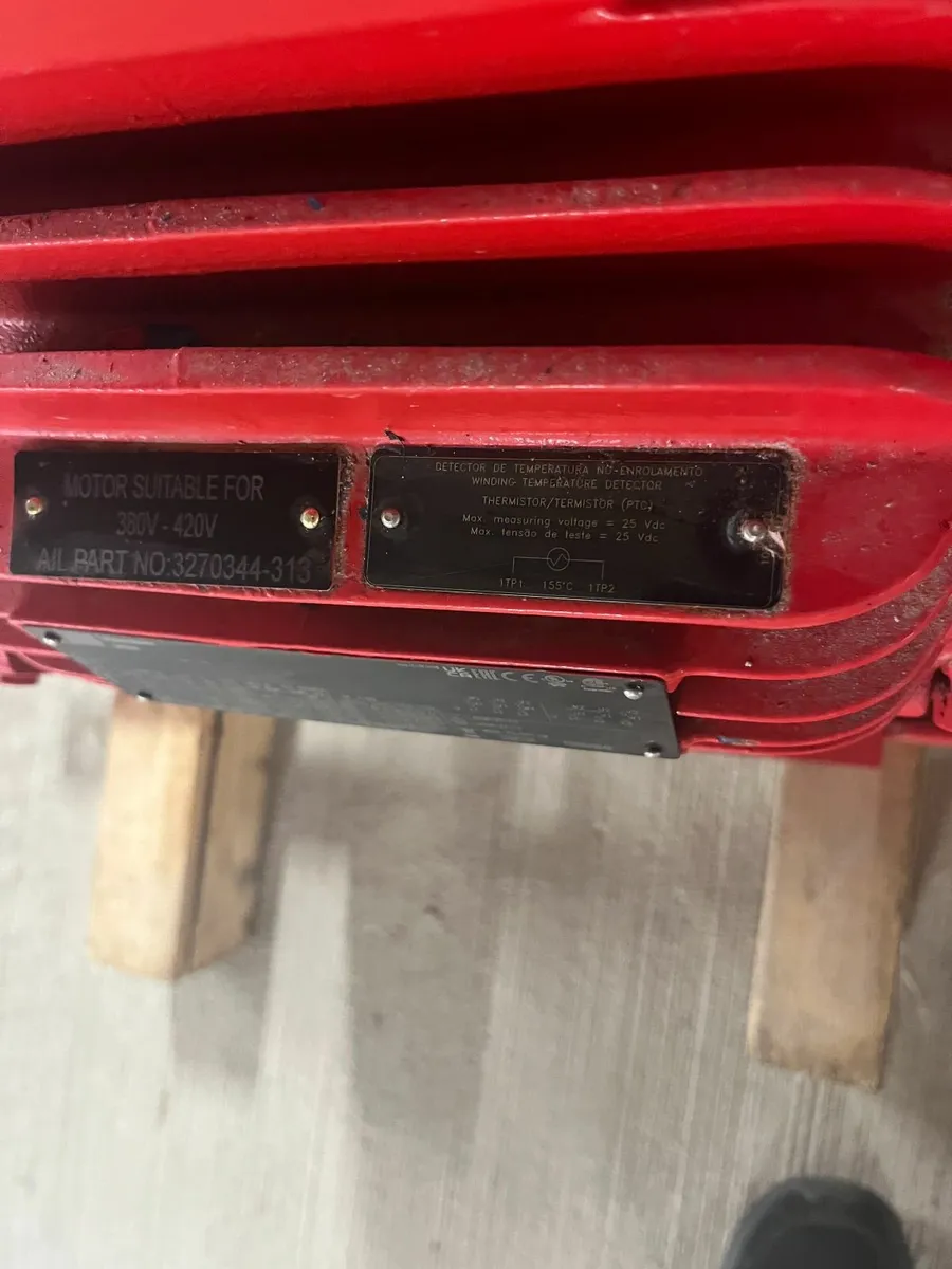 Water pumps 1 Elec 1 Diesel - Image 3